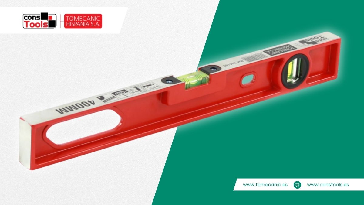 Constools — Tomecanic Hispania S.A. — Professional level for precise measurement, surface checking and alignment during ceramic tile installation.